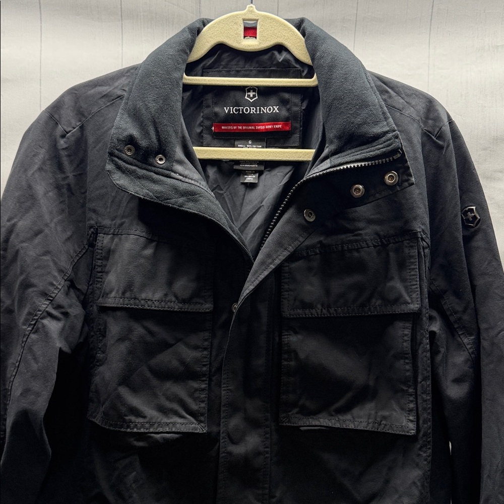 Victorinox Swiss Army Black Highlander VII Jacket - Picture 3 of 10